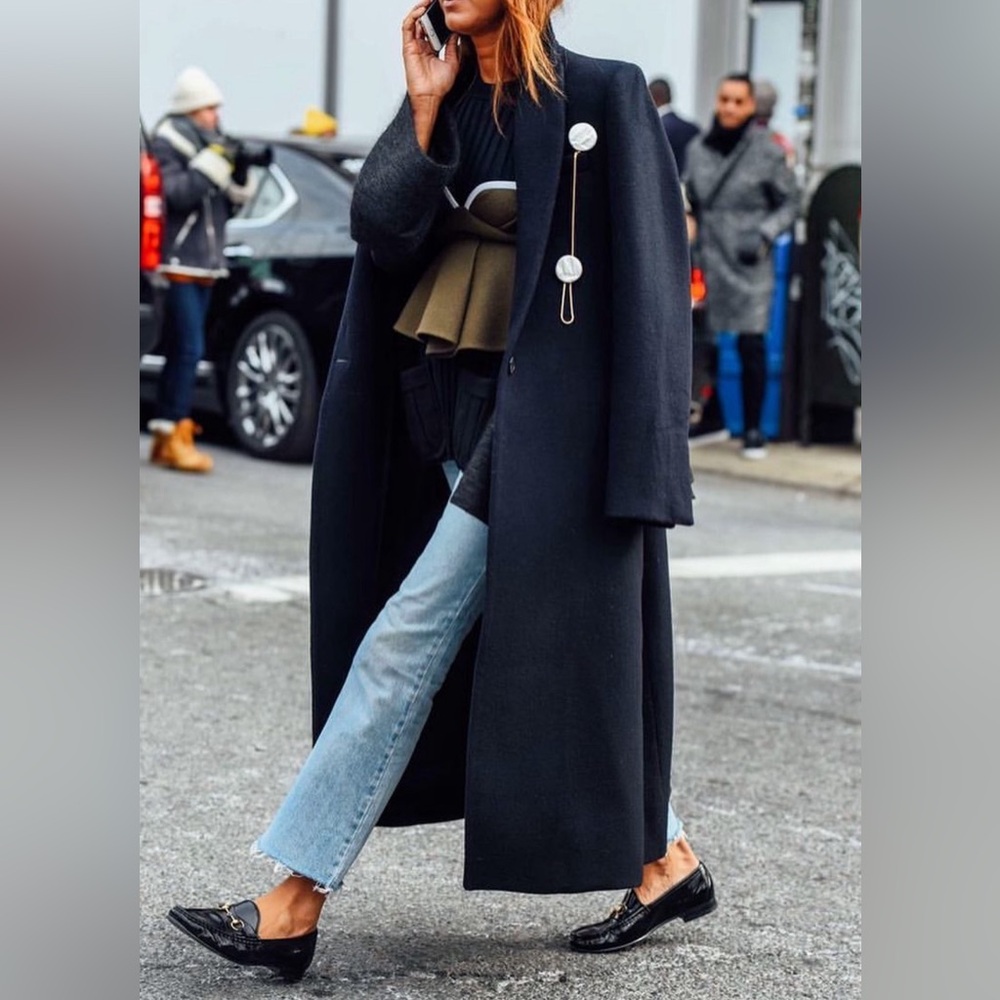 GUCCI JORDAAN LOAFER - Picture 2 of 14